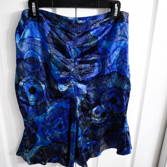 LIKE NEW MARCIANO - Stretch Silk Skirt - Medium - Picture 6 of 6